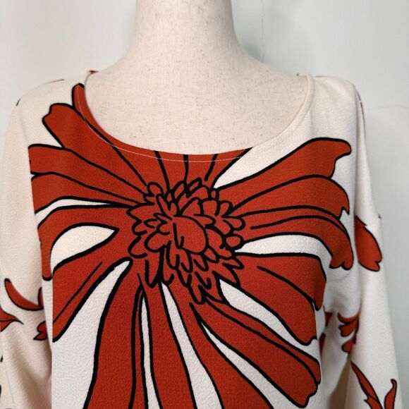 Essentiel Antwerp Womens Top White Textured Silk Floral Bell Sleeves Mod Size 36 - Picture 3 of 14